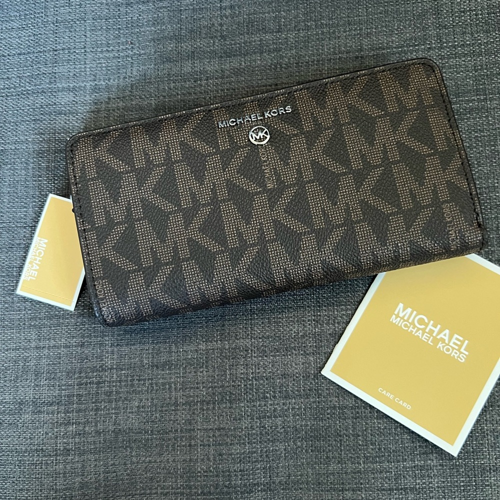 NWT MICHAEL KORS JET SET CHARM LARGE TOP ZIP CONTINENTAL WALLET CASE - Picture 1 of 11